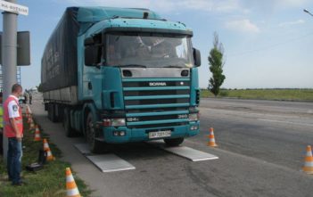Експрерти виявили порушення при закупівлі дорожніх ваг Львівською ОДА