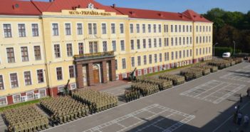 Академія сухопутних військ віддала 3,6 млн грн підприємцеві, якого АМКУ «зловило» на спотворенні результатів торгів