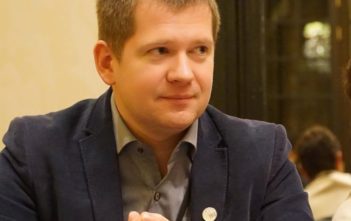 «Сподіваюся, що скоро учасникам не буде потрібно підвантажувати сотні різних документів на кожен тендер, всі ці дані вже будуть в системі» – Юрій Кузько