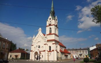 Відділ освіти Стрийської РДА незаконно відхилив учасника з найбільш економічно вигідною пропозицією на торгах