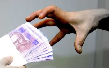 Медики Золочева проігнорували рекомендації ЦГМД та незаконно уклали угоду на 19,6 мільйонів гривень з фірмою екс-депутата