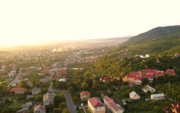 Виноградівська міська рада розірвала дві незаконні угоди на 2,7 мільйонів з улюбленою фірмою