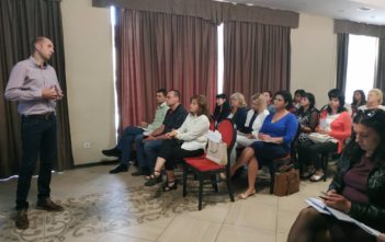 Експерти ЦГМД провели семінари щодо публічних закупівель в Ужгороді та Мукачеві